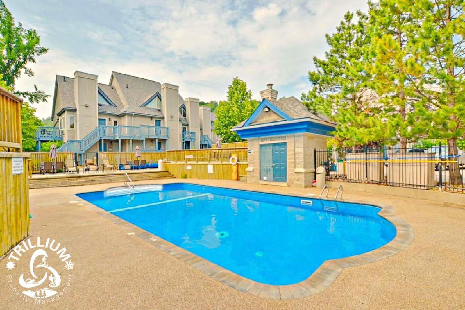 Blue Mountain, Collingwood - Loft Condo, Sleeps 4 Montanhas Azuis Exterior foto