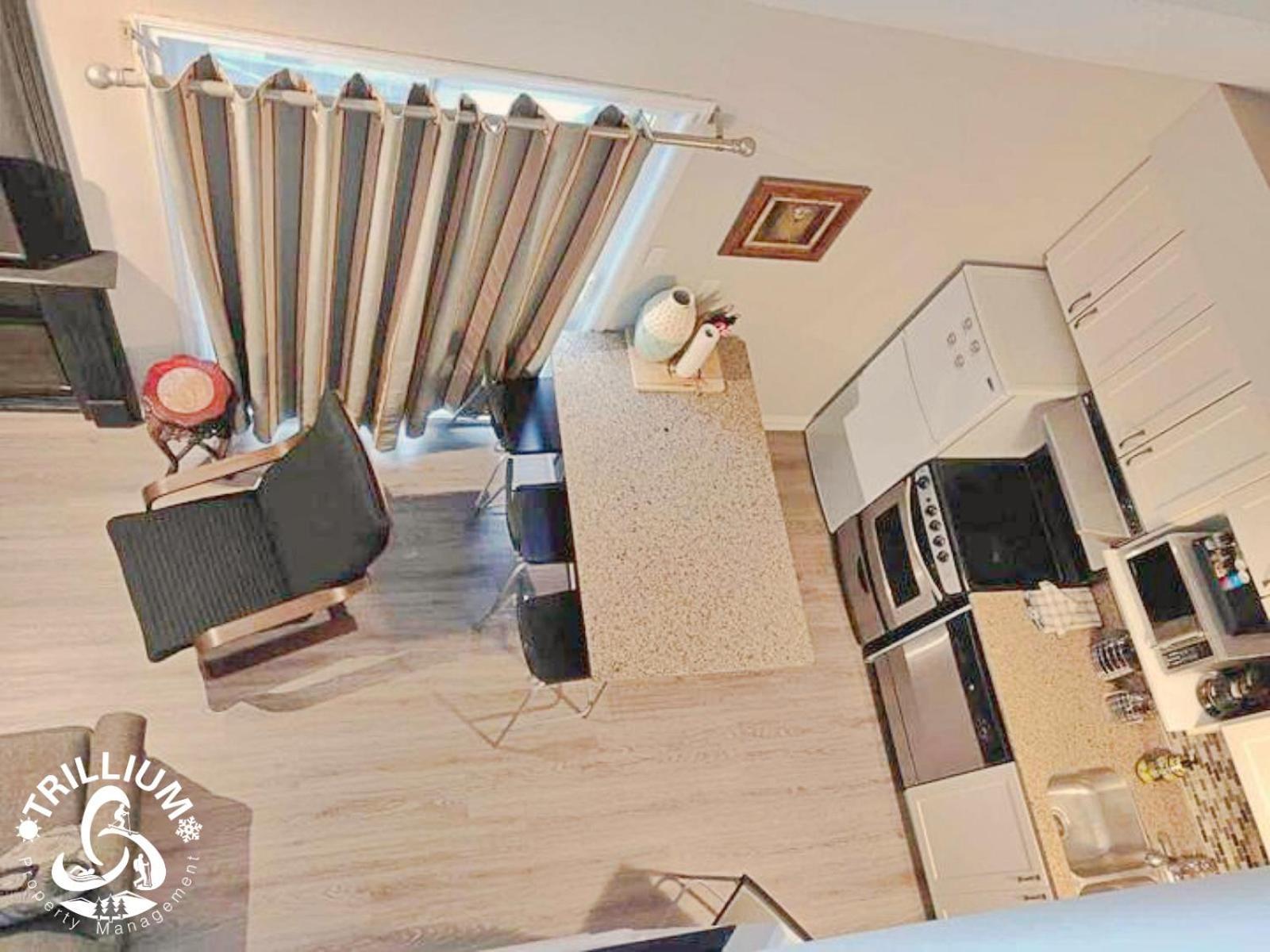 Blue Mountain, Collingwood - Loft Condo, Sleeps 4 Montanhas Azuis Exterior foto