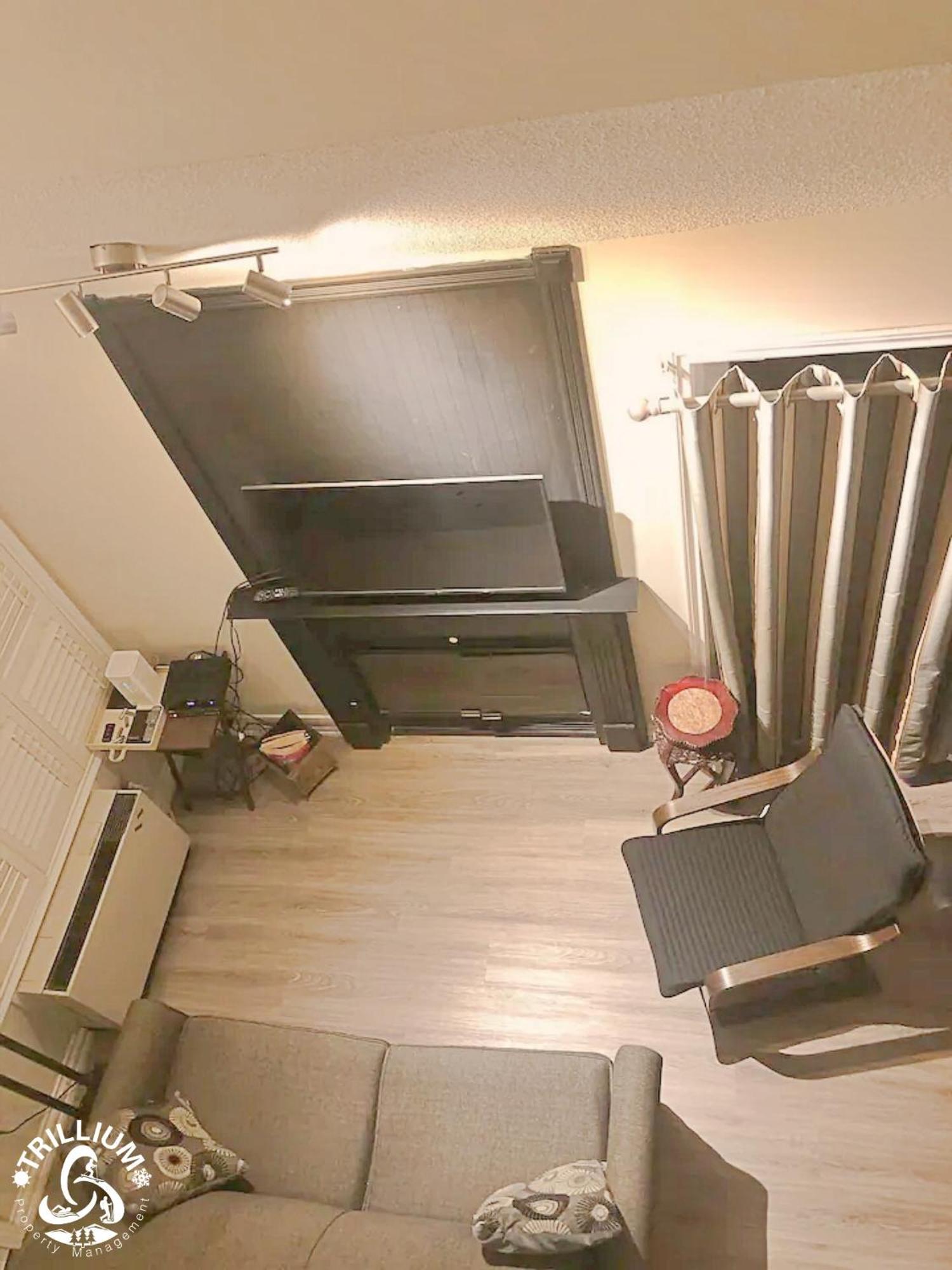 Blue Mountain, Collingwood - Loft Condo, Sleeps 4 Montanhas Azuis Exterior foto