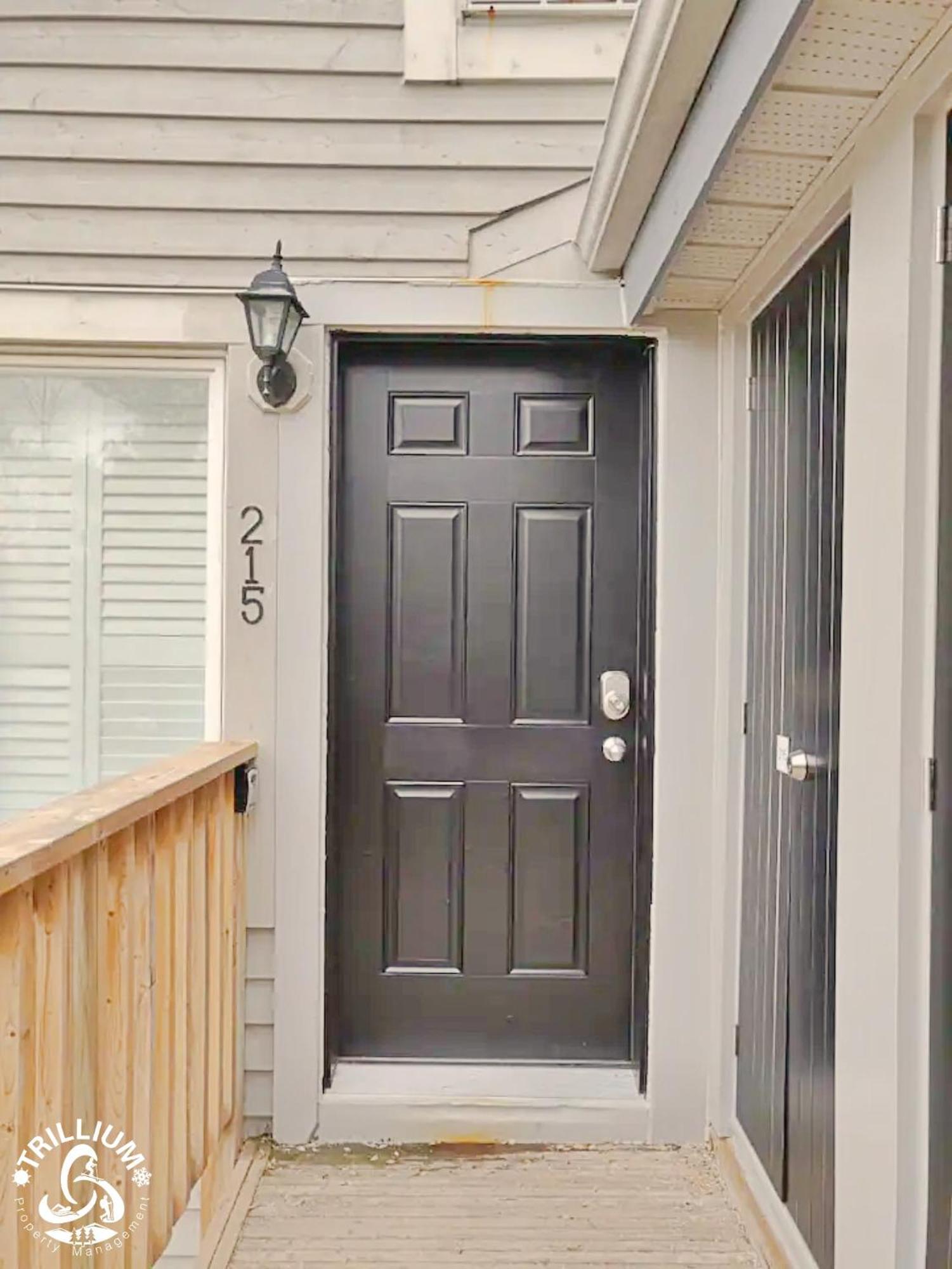 Blue Mountain, Collingwood - Loft Condo, Sleeps 4 Montanhas Azuis Exterior foto